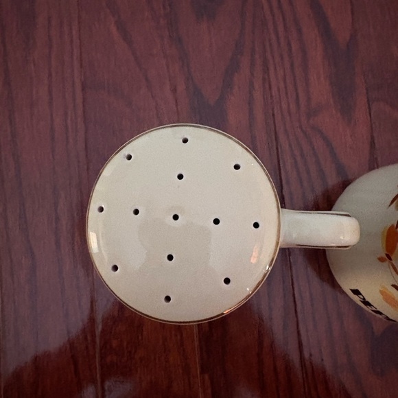 Vintage Hall China Jewel Tea Autumn Leaf Salt and Pepper Shakers - Picture 3 of 7